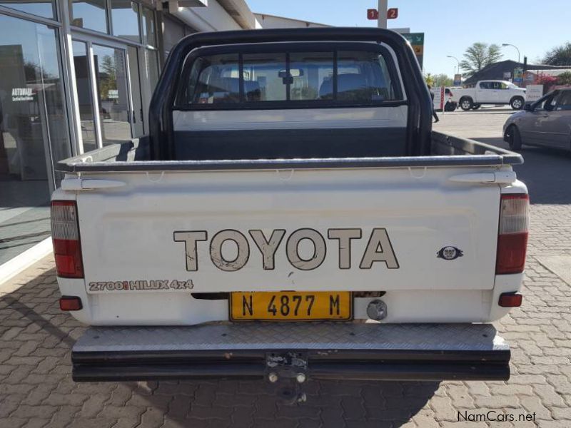 Toyota 2.7 Hilux D/C 4x4 in Namibia