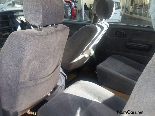 Toyota Condor 3.0D 4x4 7 Seater in Namibia