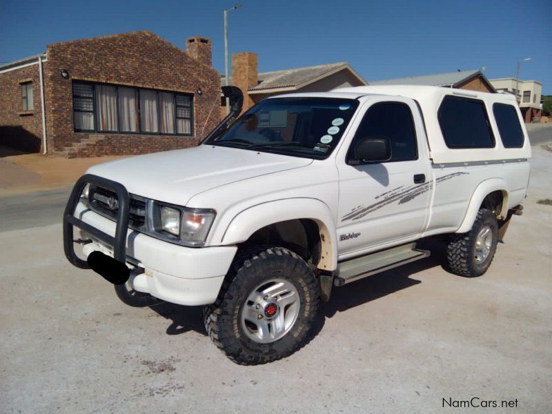 Toyota Hilux 2.7  4x4 in Namibia
