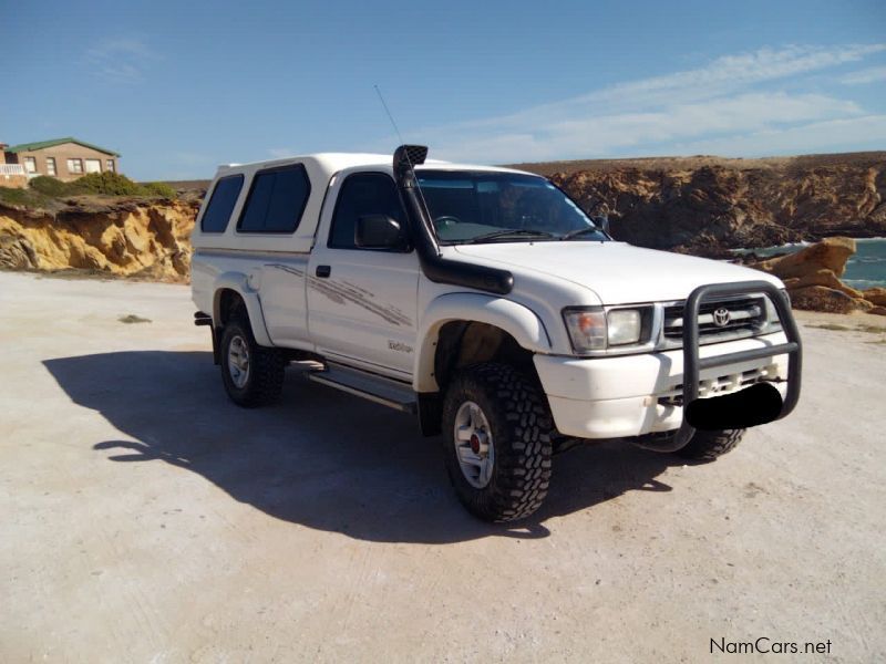 Toyota Hilux 2.7  4x4 in Namibia