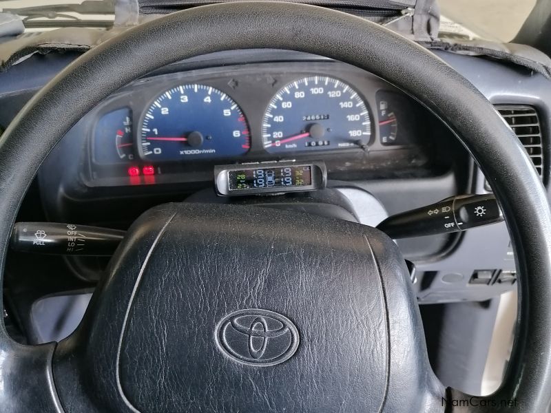 Toyota Hilux 2.7 4x4 in Namibia