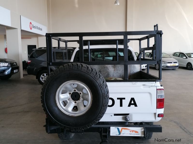 Toyota Hilux 2.7 4x4 in Namibia