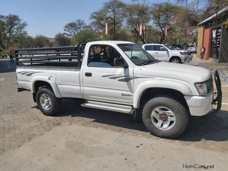 Toyota Hilux 2.7 4x4 in Namibia