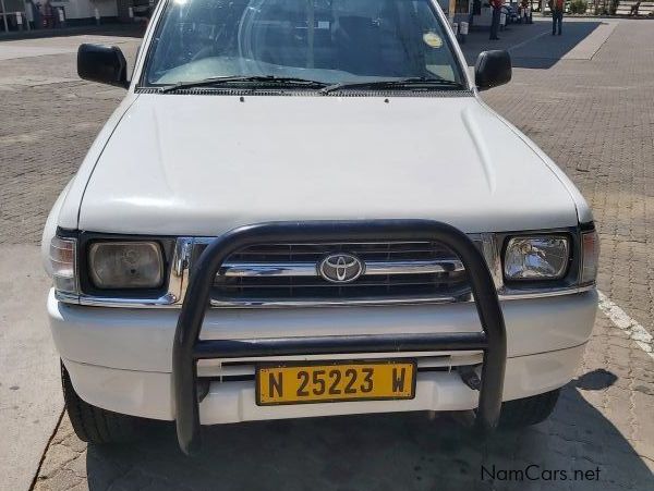 Toyota Hilux 2.7 4x4 in Namibia