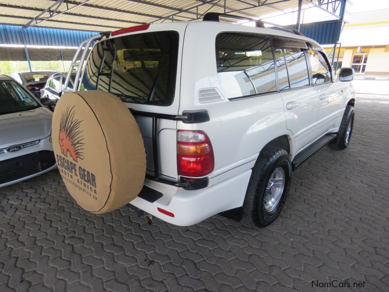 Toyota LANDCRUISER 100 V8 4,7 VX in Namibia