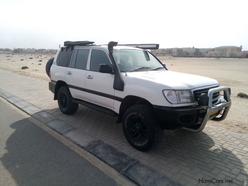 Toyota Land Cruiser 105 GX 4.5 EFI in Namibia