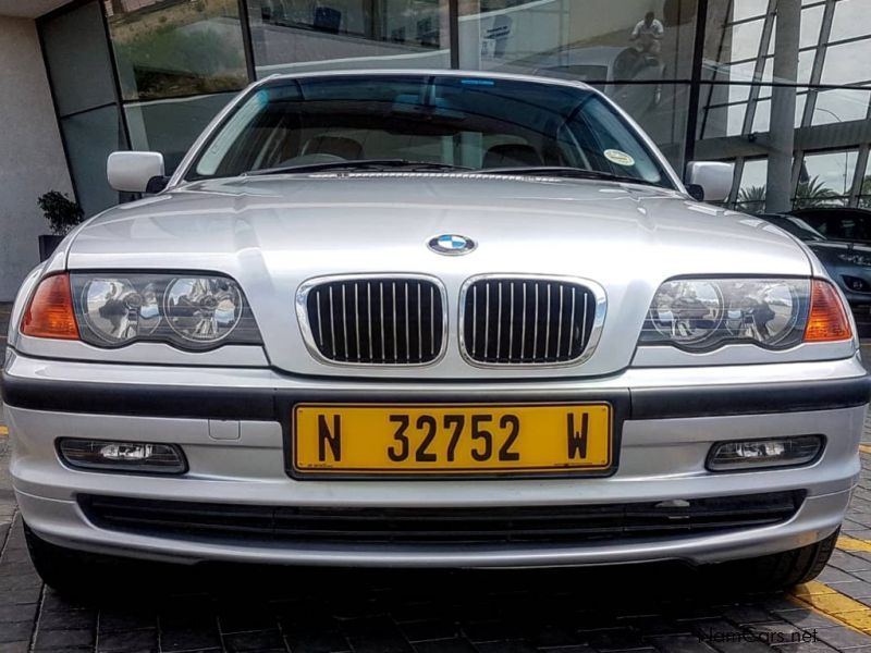 BMW 320i (E46 - straight six) in Namibia