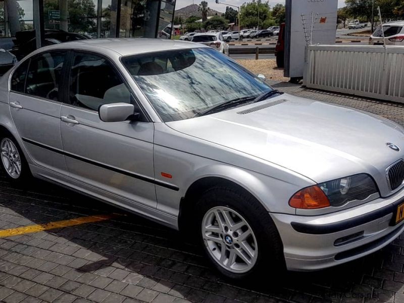 BMW 320i (E46 - straight six) in Namibia