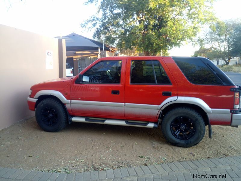 Isuzu Frontier 2.8TD 4x4 in Namibia