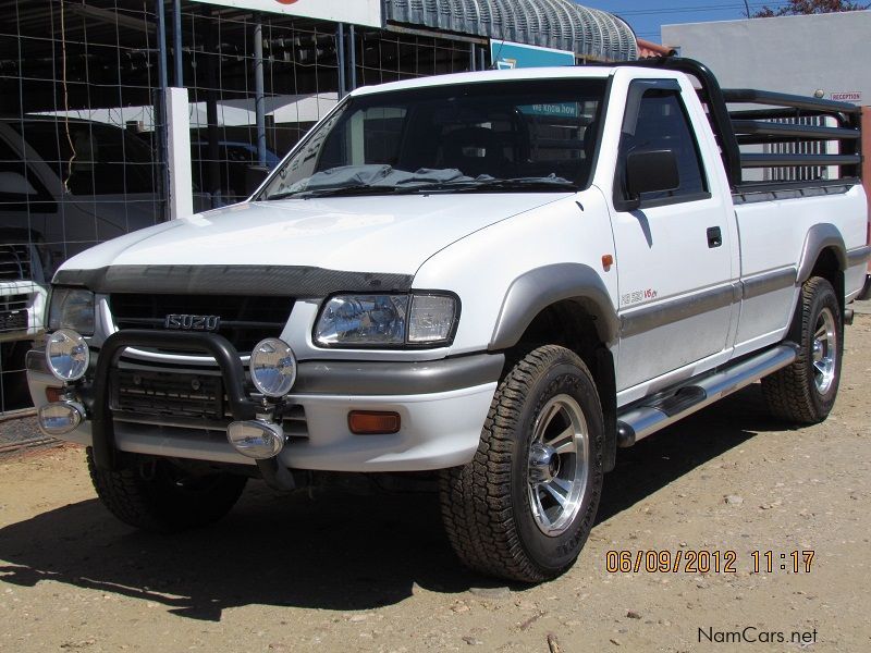 Isuzu KB 320  LX V6  4X4 P/U S/C in Namibia