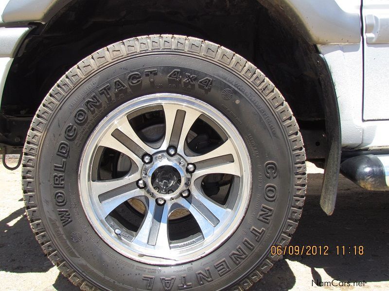 Isuzu KB 320  LX V6  4X4 P/U S/C in Namibia