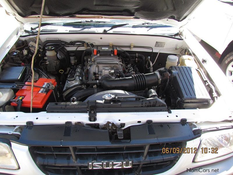 Isuzu KB 320  LX V6  4X4 P/U S/C in Namibia