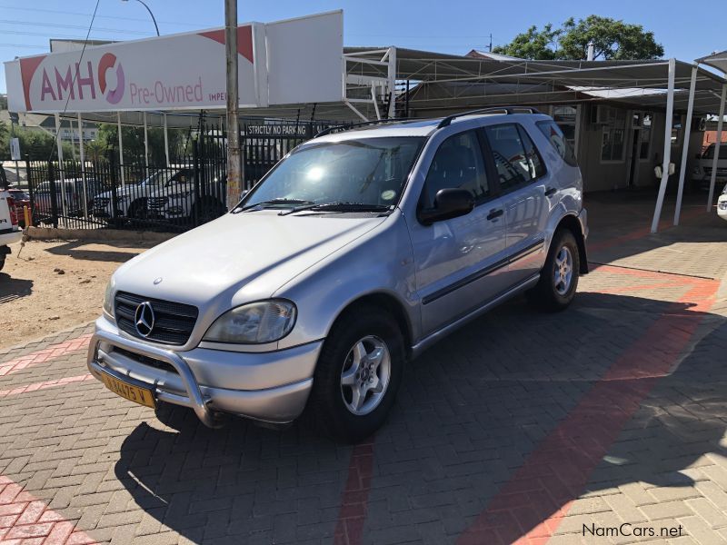 Mercedes-Benz 320A in Namibia