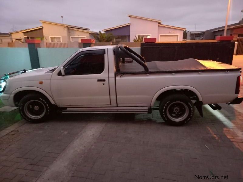 Nissan NP300 V6 in Namibia