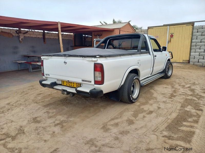 Nissan NP300 V6 in Namibia