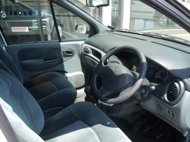 2001 Renault Megane Scenic 2.0 car Photos - Manual Transmissions - 176000  km milage, image size:640x480