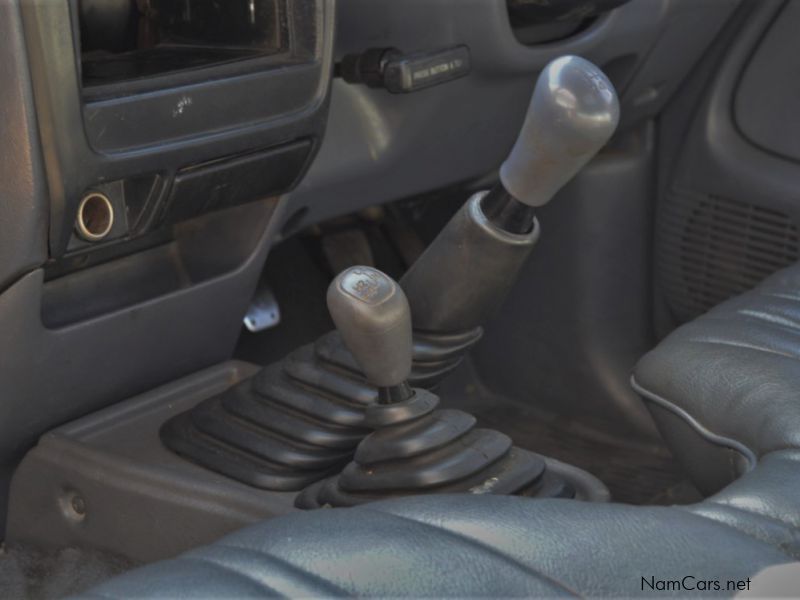 Toyota HILUX 2.7 4X4 RAIDER in Namibia