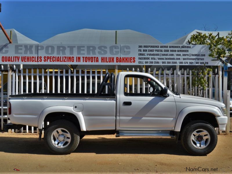 Toyota HILUX 2.7 4X4 RAIDER in Namibia