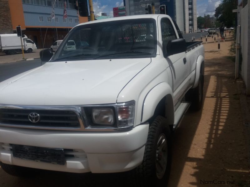 Toyota Hilux 2.7 4x4 S/c in Namibia