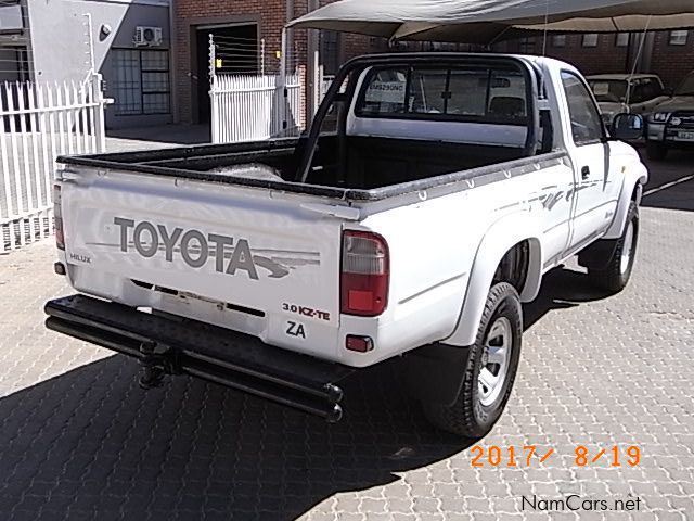 Toyota Hilux 3.0 KZTE 2x4 in Namibia