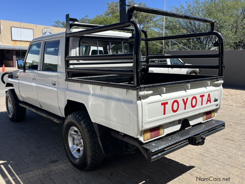 Toyota Land Cruiser 4.5 PETROL in Namibia