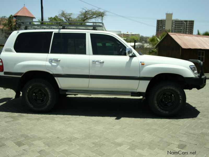 Toyota Landcruiser 4.5 efi 4x4 manual in Namibia