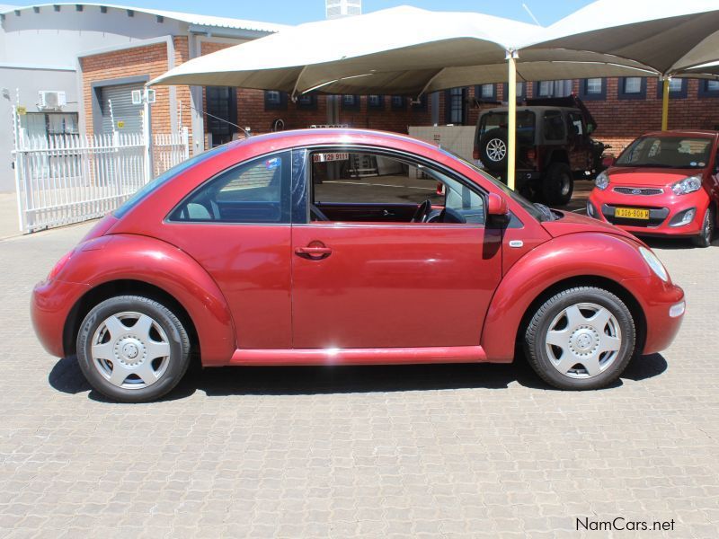 Volkswagen BEETLE 2.0 MANUAL in Namibia