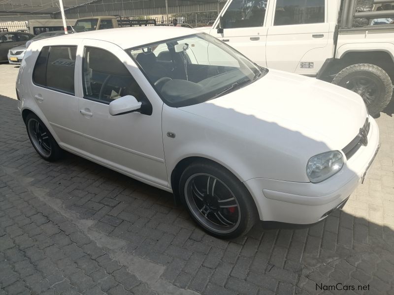 Volkswagen Golf 4 1.6 SR in Namibia