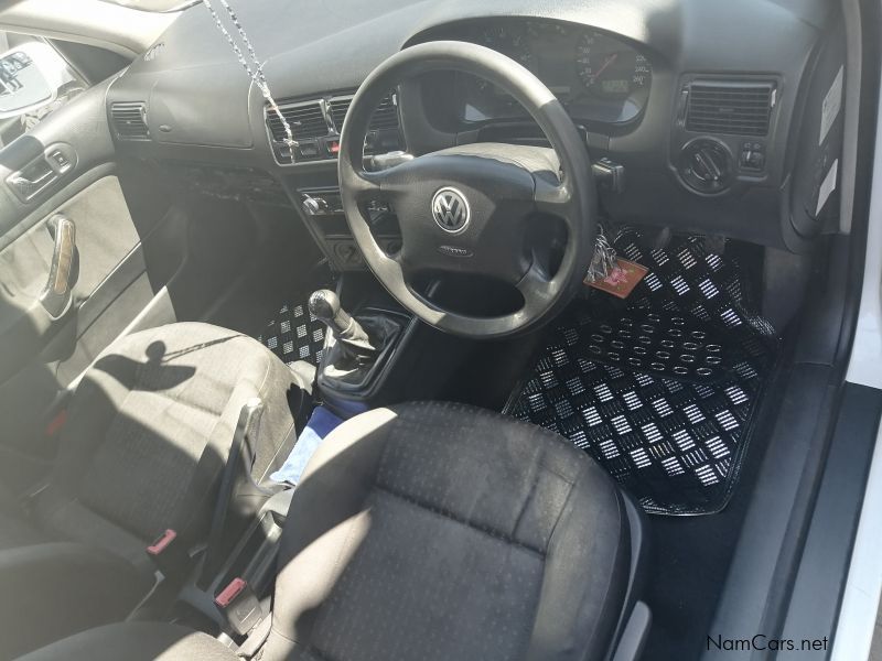 Volkswagen Golf 4 1.6 SR in Namibia