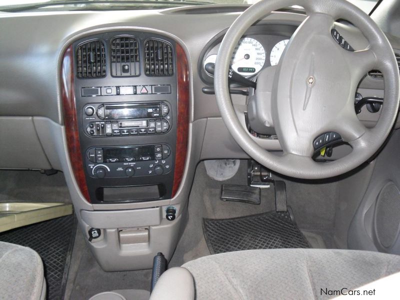 Chrysler Voyager 3.3 A/T in Namibia