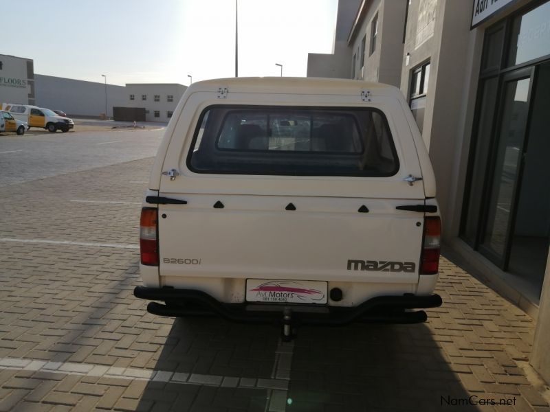 Mazda B2600i 4x4 LWB Drifter in Namibia
