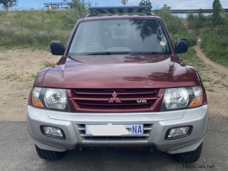 Mitsubishi Pajero SWB 3.5 V6 GLS in Namibia