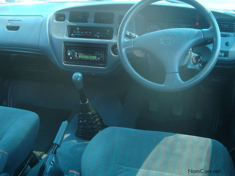 Toyota Condor 2.4i TE  2x4  8 Seater in Namibia