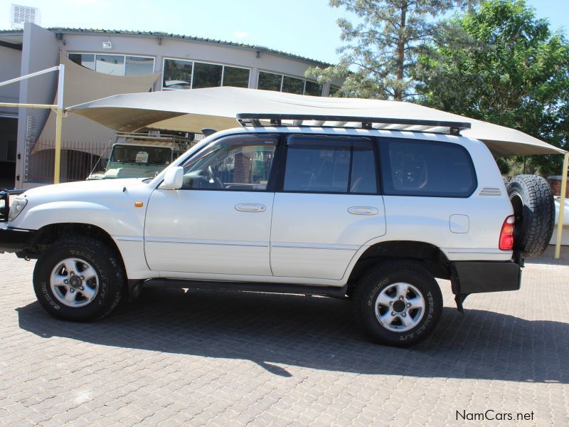 Toyota LANDCRUISER 4.2 DIESEL 100SERIES A/T 4X4 in Namibia