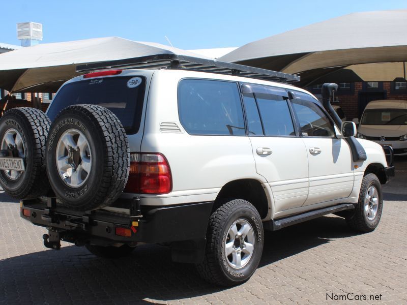 Toyota LANDCRUISER 4.2 DIESEL 100SERIES A/T 4X4 in Namibia