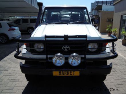 Toyota LANDCRUISER 4.5EFI 4X4 in Namibia