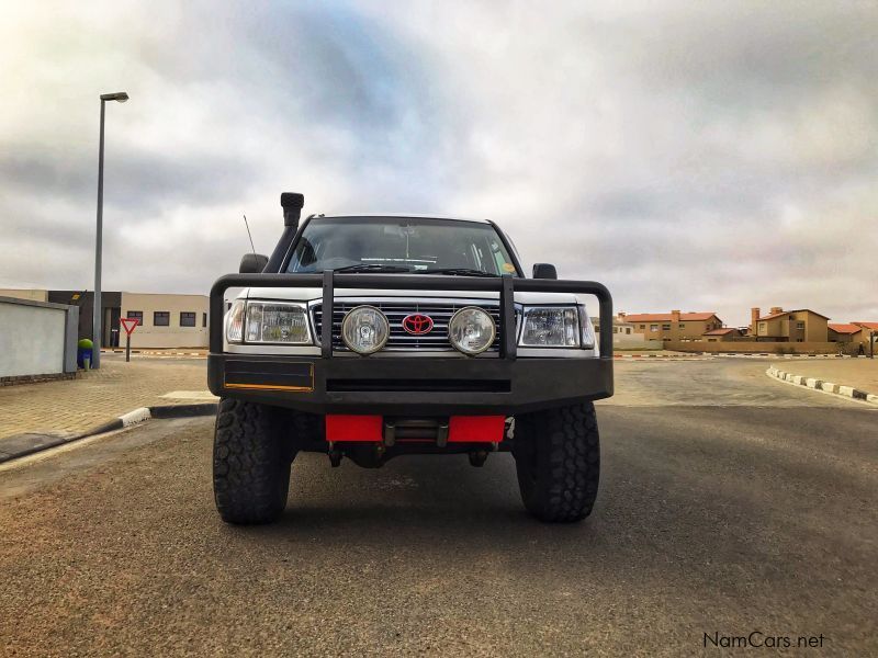 Toyota Land Cruiser 105 GX EFI in Namibia