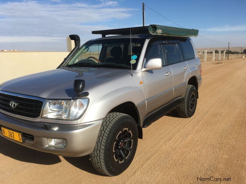Toyota Land Cruiser 4.7 liter in Namibia