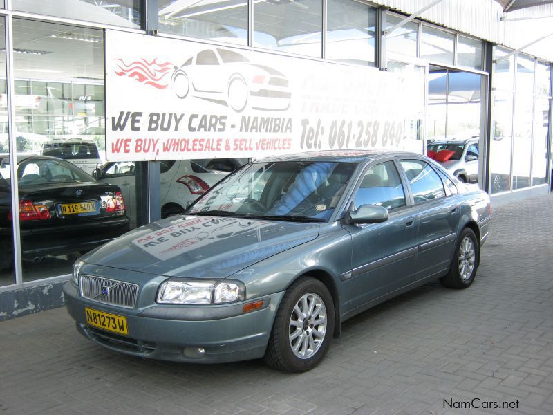 Volvo S80 in Namibia