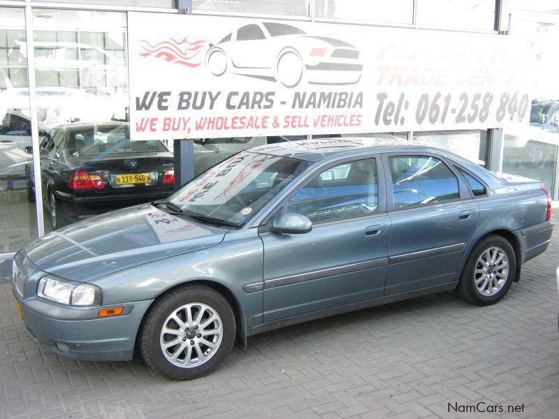 Volvo S80 in Namibia