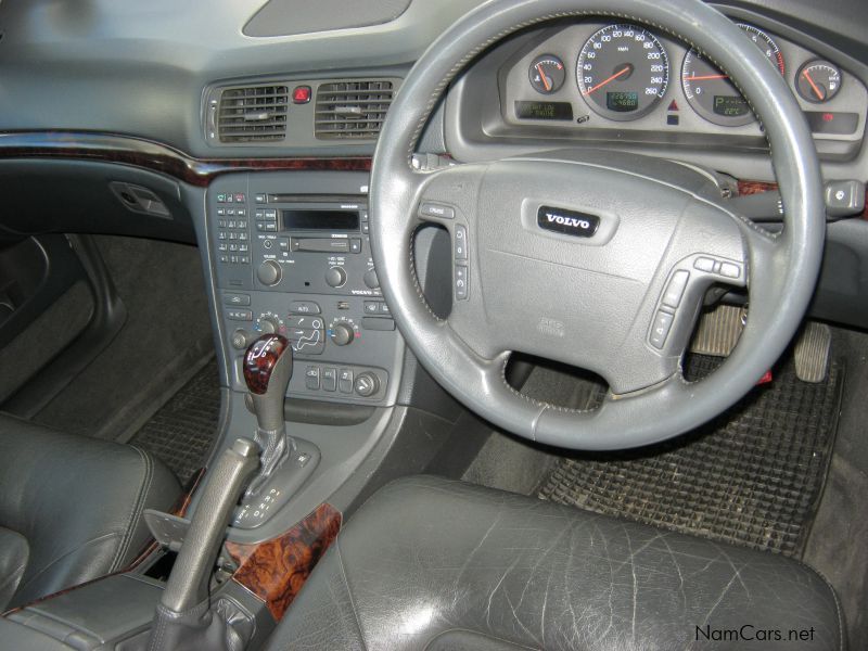 Volvo S80 in Namibia