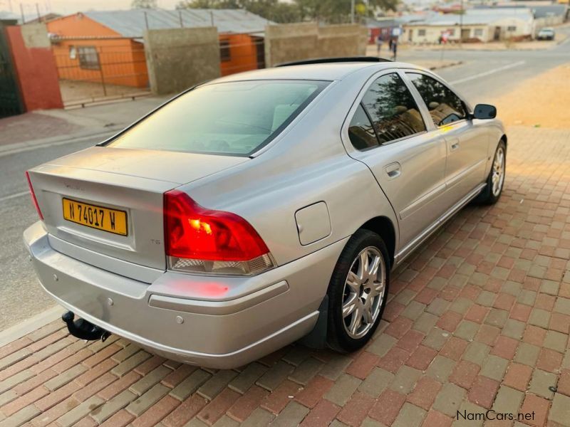 Volvo S80 in Namibia