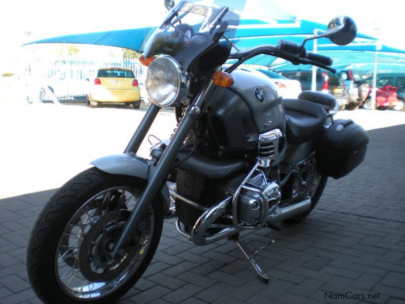 BMW R1200C in Namibia