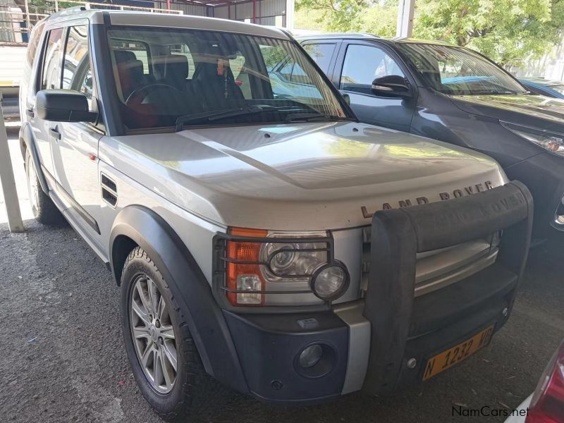 Land Rover discovery 3 in Namibia