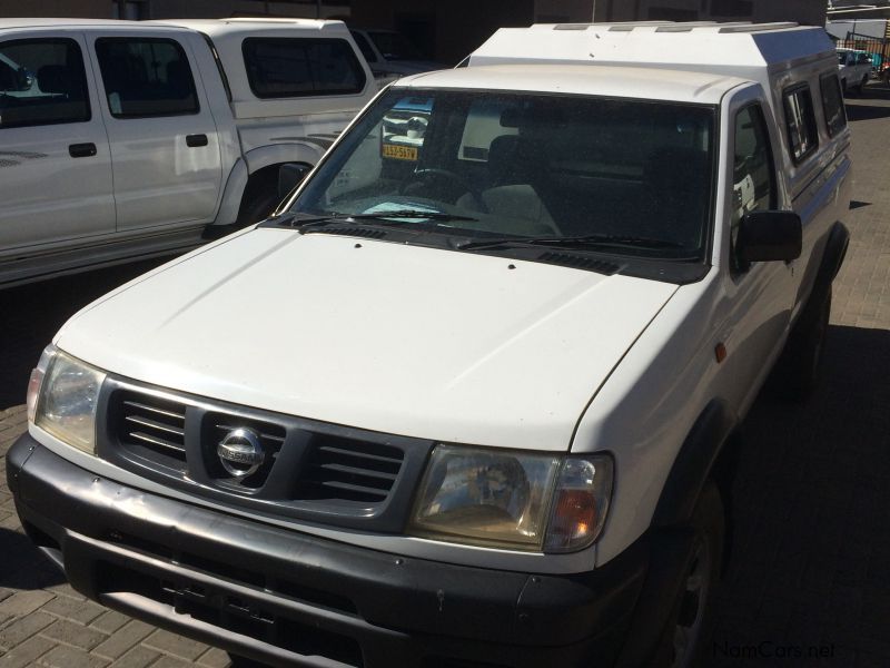 Nissan Hardbody 2.4 S/Cab 4x4 in Namibia