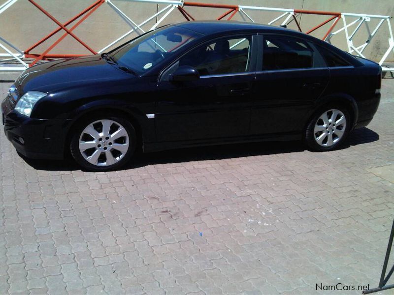 Opel Vectra 2.2 GTS 16V in Namibia