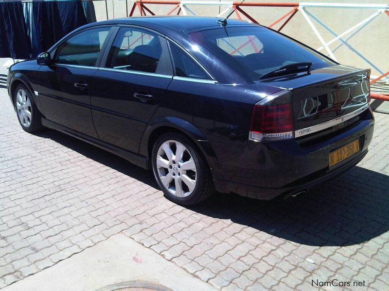 Opel Vectra 2.2 GTS 16V in Namibia