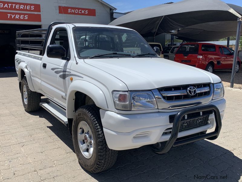 Toyota Hilux 2.7 4x4 in Namibia