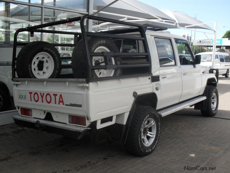 Toyota Land Cruiser 4500 EFI in Namibia