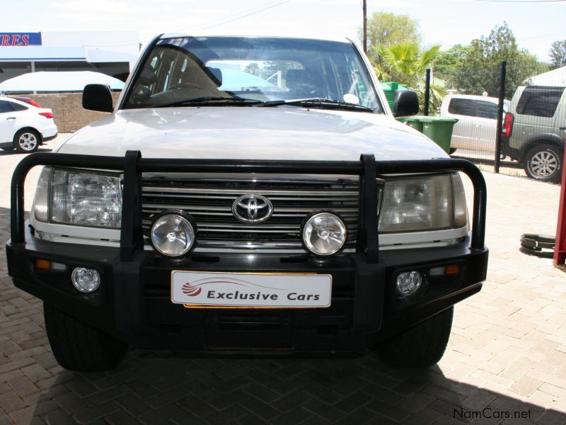 Toyota Landcruiser 100 manual 4x4 in Namibia